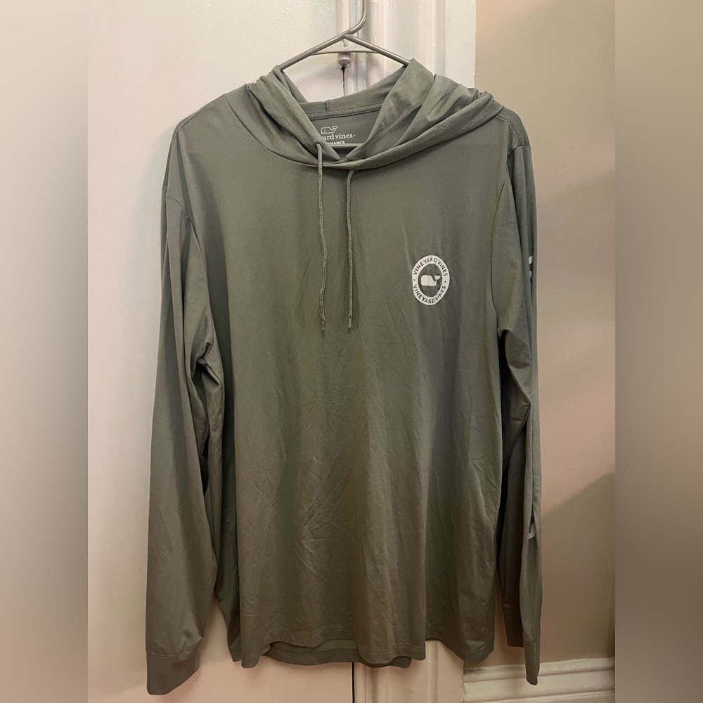 Men’s grey vineyard vines performance hoodie